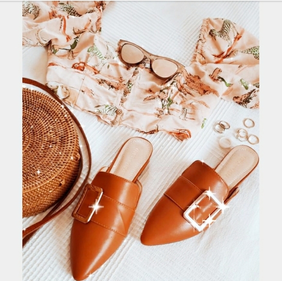 🚨The Rebecca//Tan mule flat - Picture 4 of 8